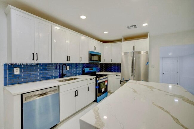 1101 NW 14th Ct in Fort Lauderdale, FL - Building Photo - Building Photo