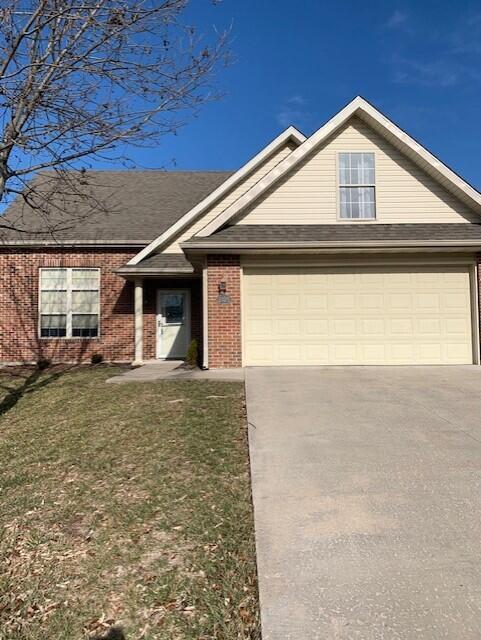 2105 Hollow Ridge Ct in Columbia, MO - Building Photo