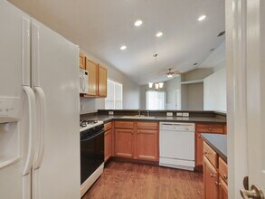 8525 Hawbuck St in Trinity, FL - Building Photo - Building Photo