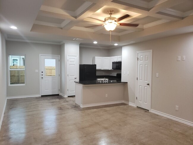 8315 Breezy Cv in Selma, TX - Building Photo - Building Photo