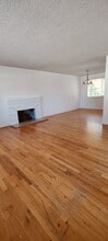 2200 Merchant Way in Everett, WA - Foto de edificio - Building Photo