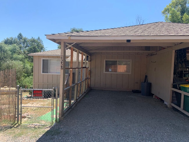 4258 Howard Cir in Diamond Springs, CA - Building Photo - Building Photo