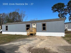 3000 John Harden Dr in Jacksonville, AR - Building Photo
