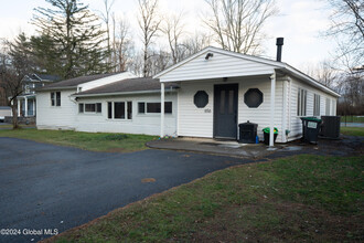 656 NY-9P in Saratoga Springs, NY - Building Photo - Building Photo