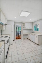 855 Cooke St in Waterbury, CT - Building Photo - Building Photo
