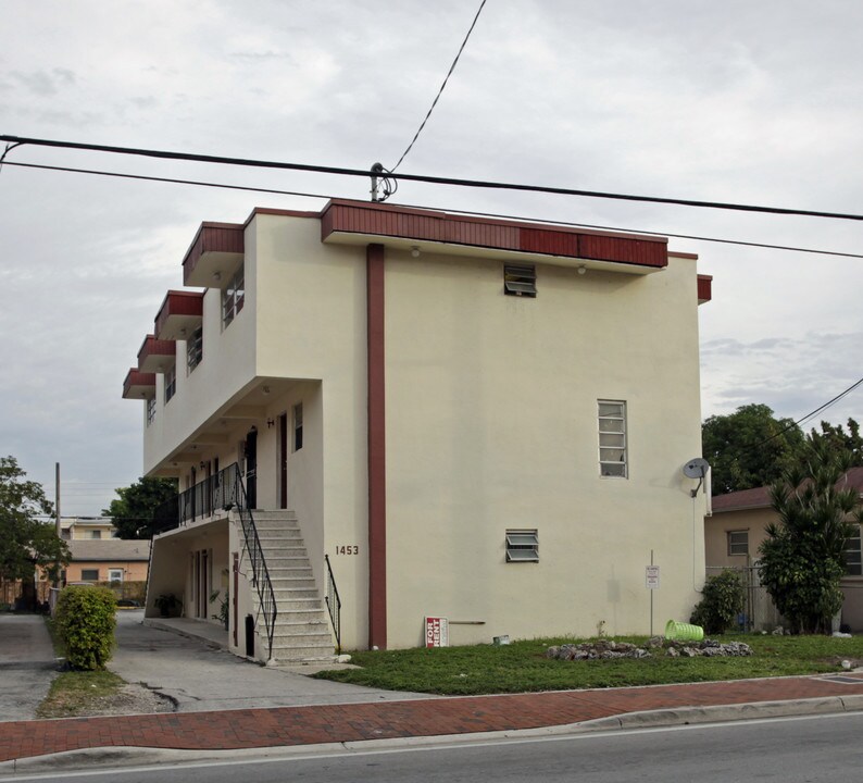 1453 SW 7th St in Miami, FL - Building Photo