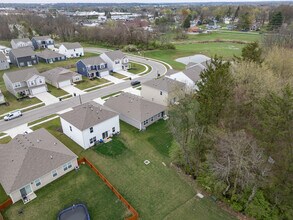 5969 Hollett Dr S in Columbus, OH - Foto de edificio - Building Photo