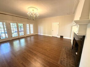 19 Monte Vista Ave in Larkspur, CA - Building Photo - Building Photo