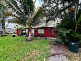 2655 SE Carroll St in Stuart, FL - Building Photo