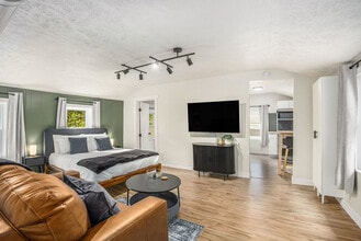 37 Gold Ave NW in Grand Rapids, MI - Building Photo - Building Photo