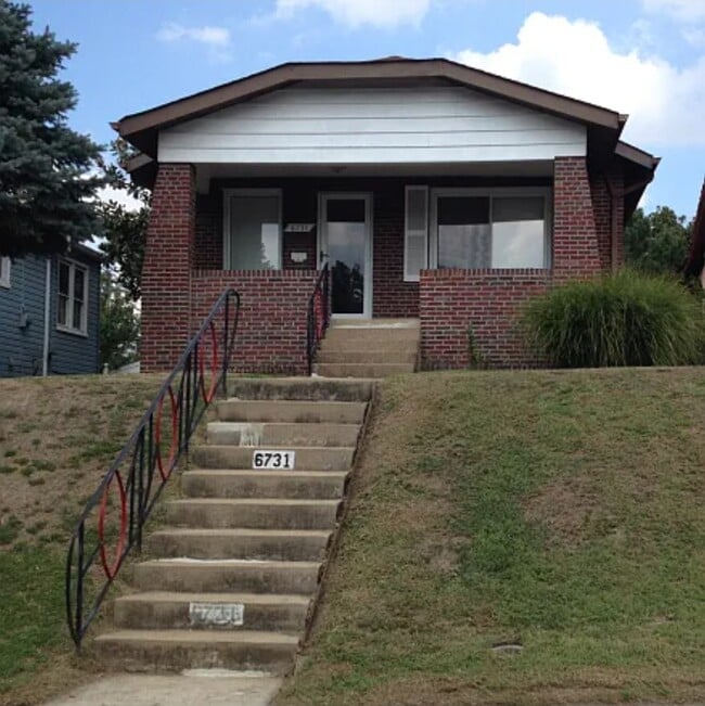 6731 Lansdowne Ave