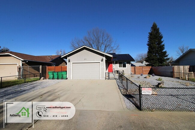2870 Iris St in Anderson, CA - Building Photo - Building Photo