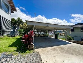 2454 Waolani Ave in Honolulu, HI - Building Photo - Building Photo