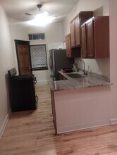 1942 W Division St, Unit 2R in Chicago, IL - Building Photo - Building Photo