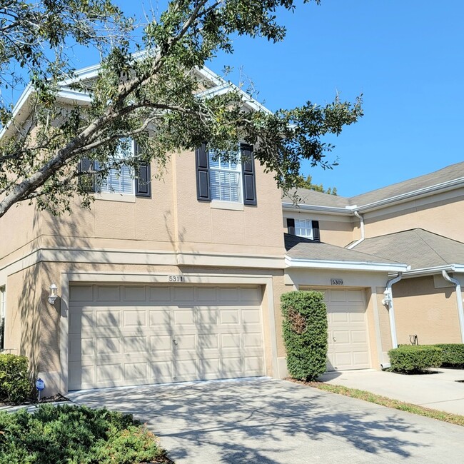 5311 60th Ave N in St. Petersburg, FL - Foto de edificio - Building Photo