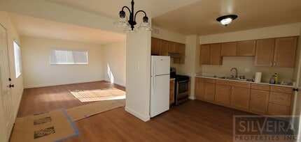 303 W Taft St in Santa Maria, CA - Building Photo - Building Photo