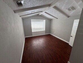 2604 44th St in Lubbock, TX - Foto de edificio - Building Photo