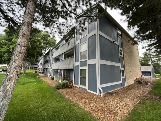 property at 7342 S Xenia Cir