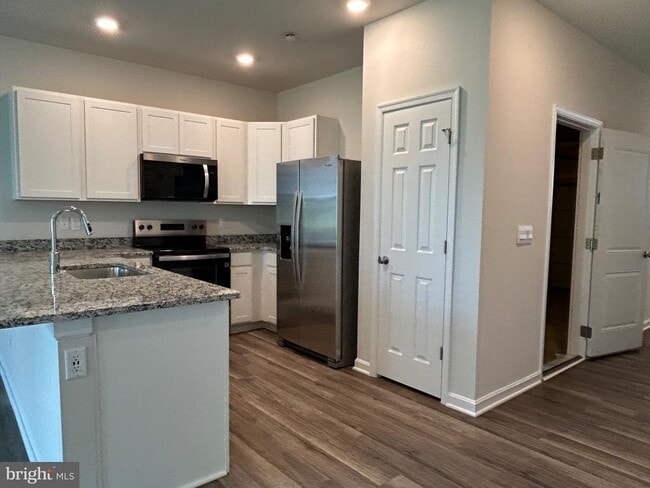 property at 135 Rae Ct