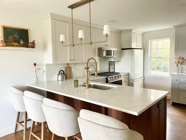 247 Basin Point Rd in Harpswell, ME - Building Photo - Building Photo