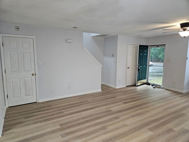 225 Virens Dr in Cary, NC - Building Photo - Building Photo