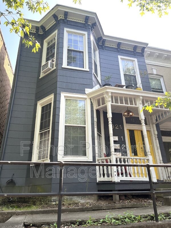 1921 Floyd Ave in Richmond, VA - Foto de edificio - Building Photo