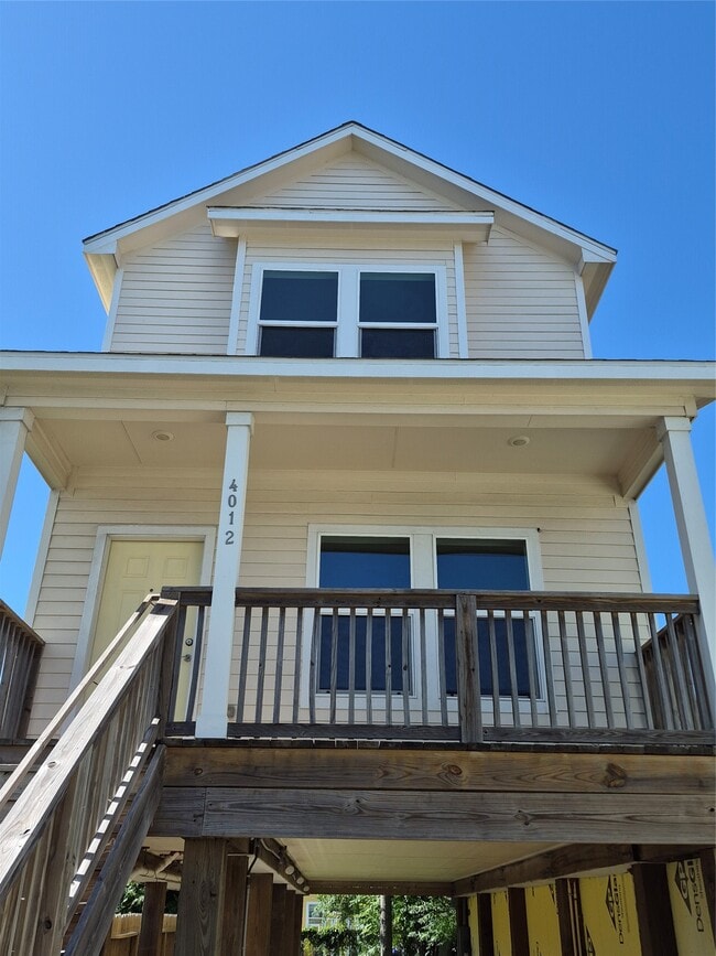property at 4012 Sealy Ave