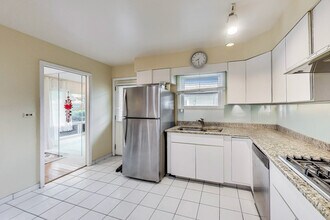 821 Long Rd in Glenview, IL - Building Photo - Building Photo