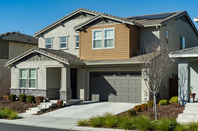 Horizon and Lakeside at One Lake in Vacaville, CA - Building Photo - Primary Photo