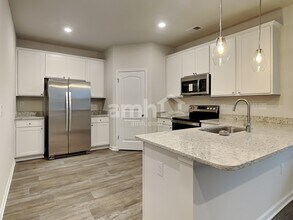 3256 Emberly Dr in Roebuck, SC - Foto de edificio - Building Photo