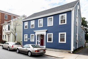 42 Essex St, Unit 2 in Salem, MA - Building Photo
