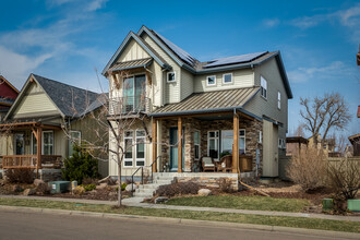 1333 Snowberry Ln in Louisville, CO - Foto de edificio - Building Photo