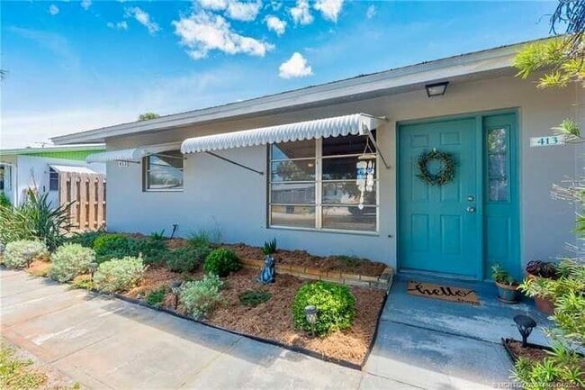 property at 413 Robalo Ct