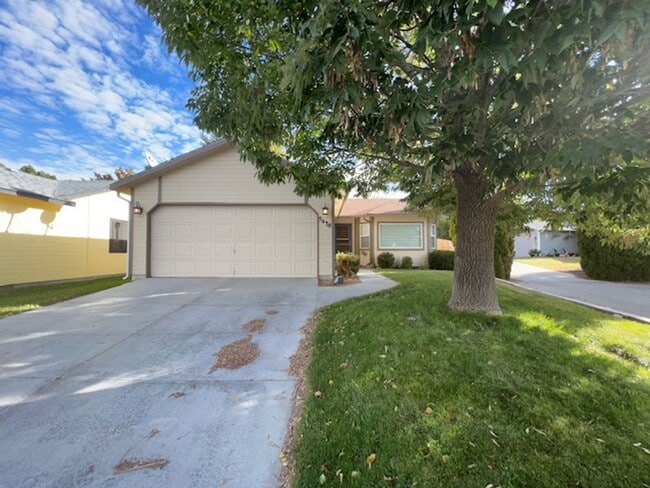 property at 5438 S Paintbrush Pl