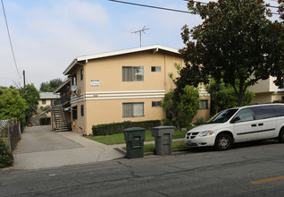 1007 N Louise St in Glendale, CA - Building Photo - Building Photo