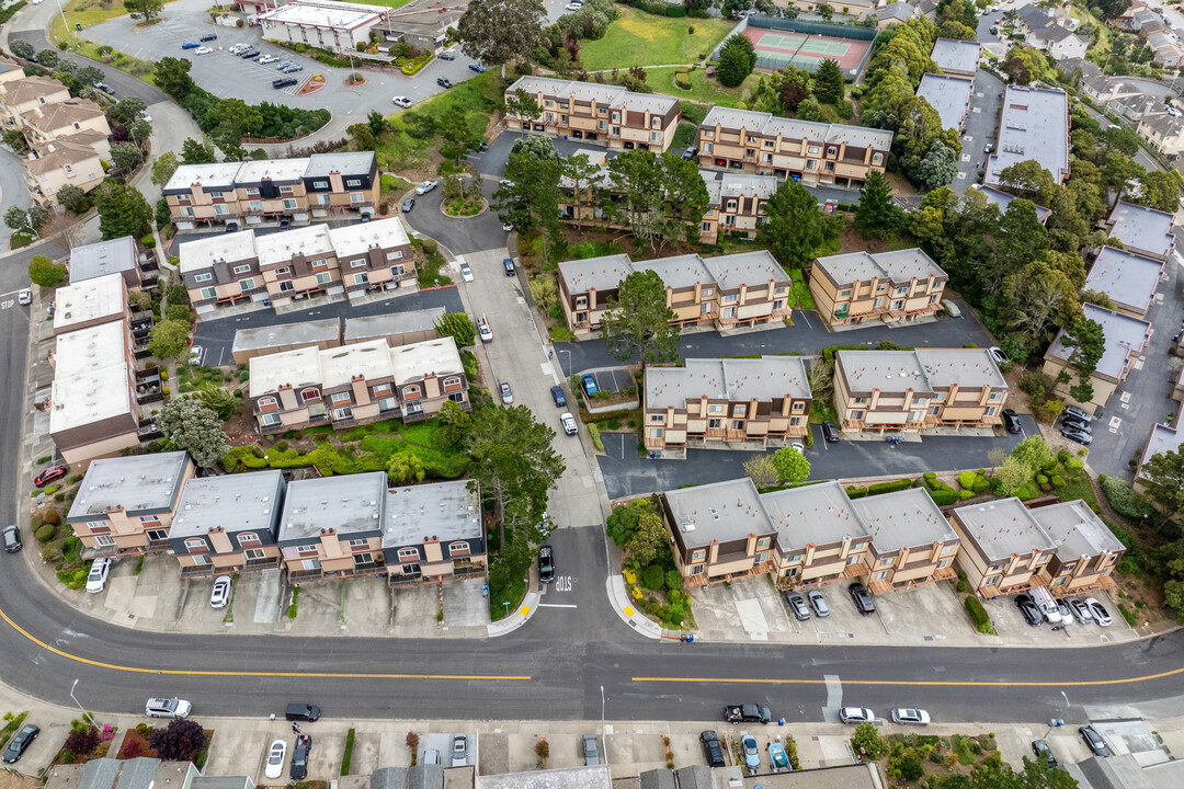 801 Ridge Ct in South San Francisco, CA - Building Photo