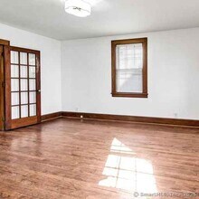 48 Scofield Ave in Bridgeport, CT - Building Photo - Building Photo
