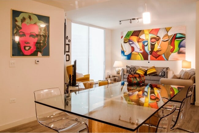 999 SW 1st Ave, Unit 2701 in Miami, FL - Building Photo - Building Photo