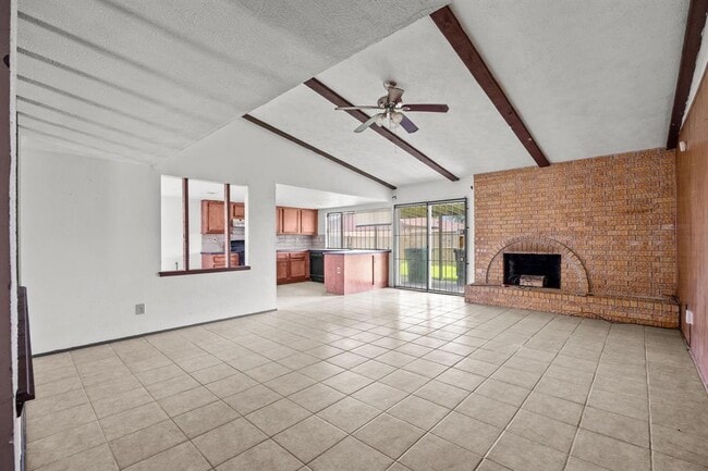 15619 Fall Briar Dr in Missouri City, TX - Building Photo - Building Photo