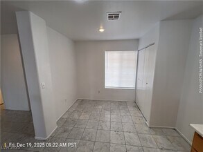 5599 Aleman Dr in Las Vegas, NV - Building Photo - Building Photo