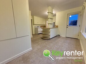 3614 N 29th St in Tacoma, WA - Building Photo - Building Photo