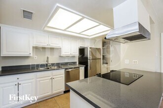 402 E Dunbar Dr in Tempe, AZ - Building Photo - Building Photo