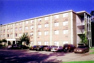 Carlow Manor Apartments