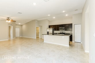 1426 Paramount Ave SE in Palm Bay, FL - Building Photo - Building Photo