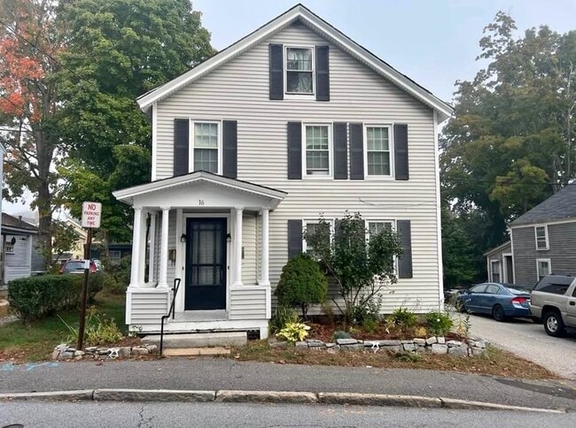 16 Chapel St, Unit B