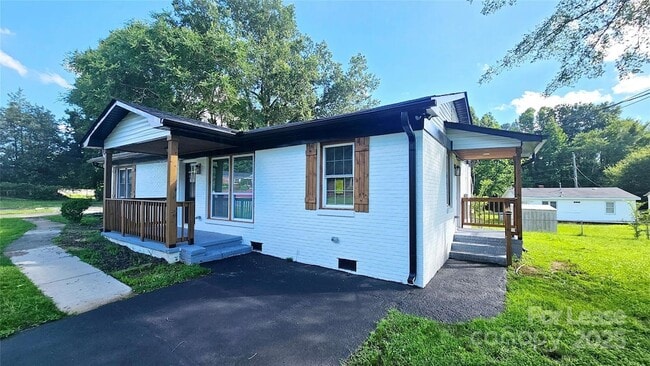 703 Central Dr NW in Concord, NC - Building Photo - Building Photo