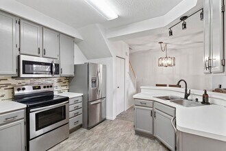 9305 Turnberry Alcove in Woodbury, MN - Building Photo - Building Photo