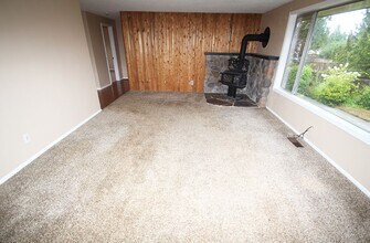 22025 54th Ave W in Mountlake Terrace, WA - Building Photo - Building Photo