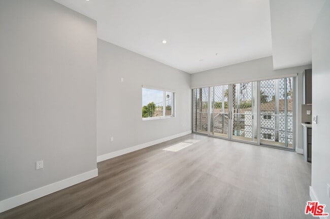 1223 Hayworth Ave in West Hollywood, CA - Building Photo - Building Photo