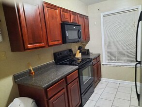 402 Ulman Ave in Bay St. Louis, MS - Building Photo - Building Photo